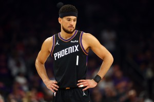 leyu公司-布克：我的脚踝没问题 不知道多特是否故意绊倒我&amp;我看到他伸腿了