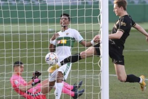 leyu团队-疲惫巴萨客场5连胜，德容登贝莱已成球队新领袖