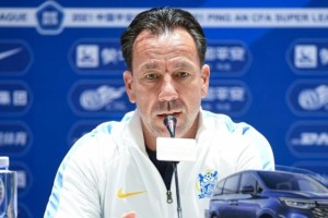 范加斯特总结不败开局：球队实力被低估 配得上7分